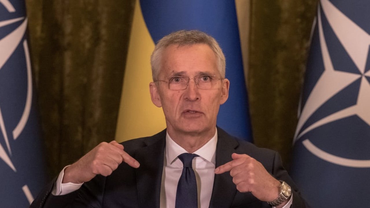 Los miembros de la Otan anunciaron el martes que prolongaban un año al noruego Jens Stoltenberg al frente de la Alianza Atlántica, tras tener problemas para encontrar a su sucesor con la invasión rusa de Ucrania como telón de fondo.