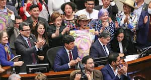 La reforma pensional está a punto de ser aprobada en la plenaria de la Cámara, a pesar del escándalo de corrupción en la UNGRD, el cual tiene que ver con la compra de votos en el Congreso.