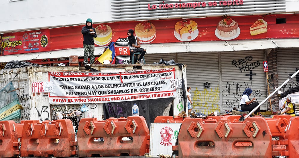 El general cuenta los hechos ocurridos en medio del paro de 2021 y la primera línea.