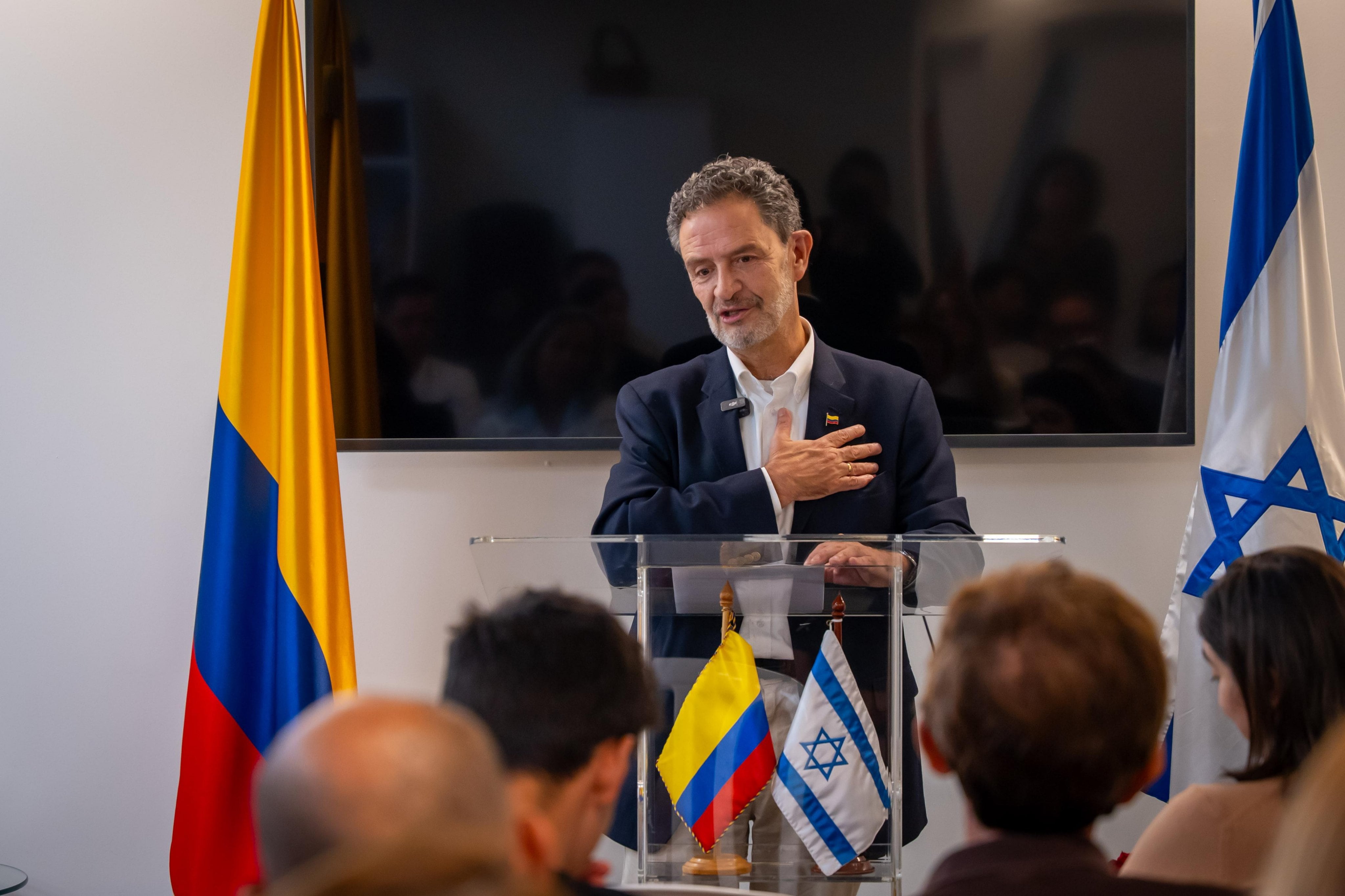 Canciller Omar Bula durante su visita en Israel.