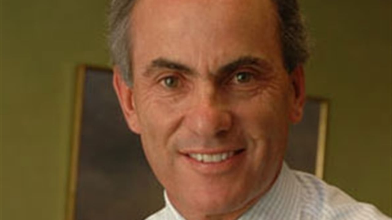 “Los líderes de hoy no pueden enfocarse en la situación presente; hay que pensar siempre a futuro, y sobre todo tener persistencia pues sin ella nunca se lograrán las metas”. FEDERICO SALAZAR MEJÍA, PRESIDENTE DE CUSEZAR.