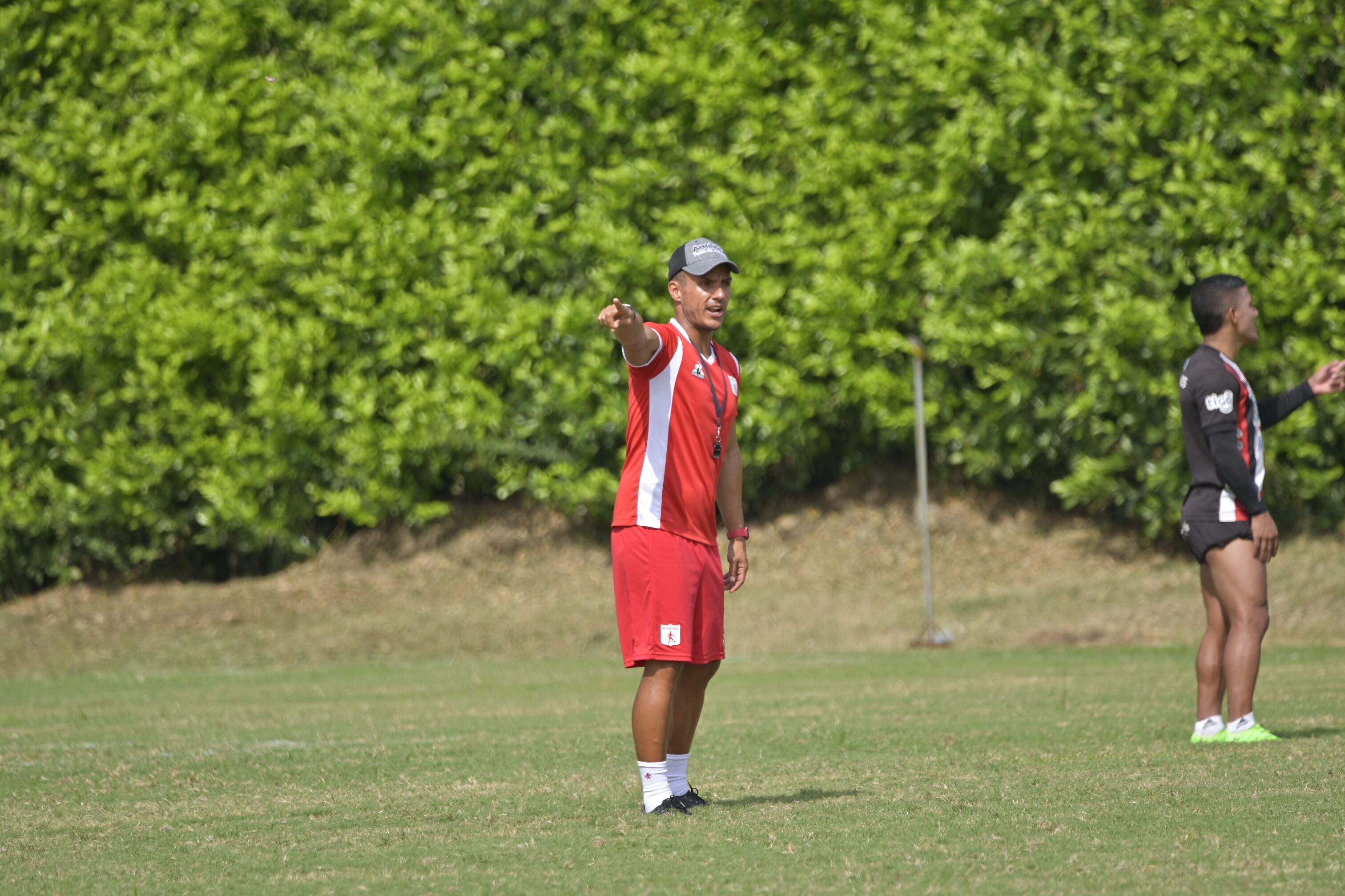 Lucas González afirma que con América se le cumplió muy temprano el sueño de dirigir a un equipo grande.