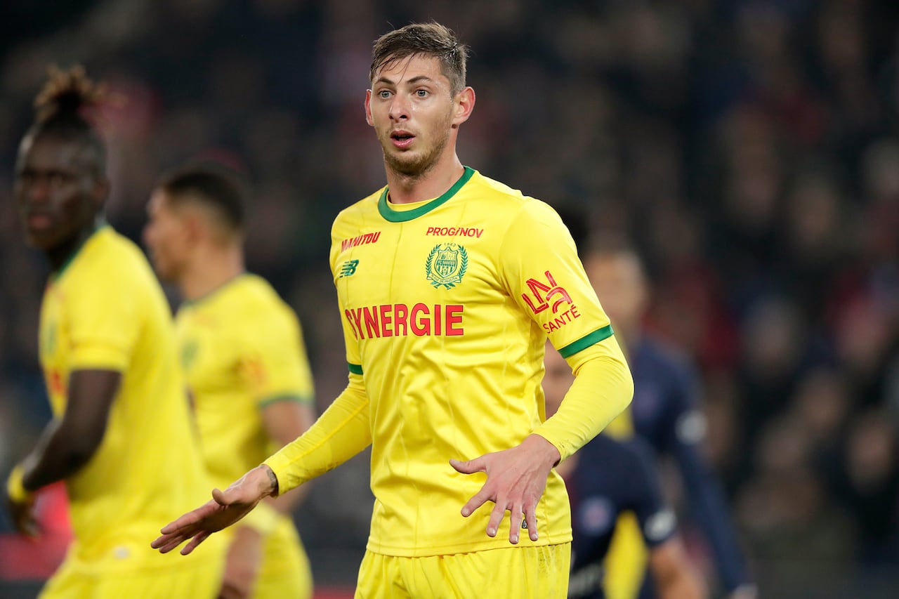 Emiliano Sala falleció cuando intentaba definir su traspaso al fútbol inglés.