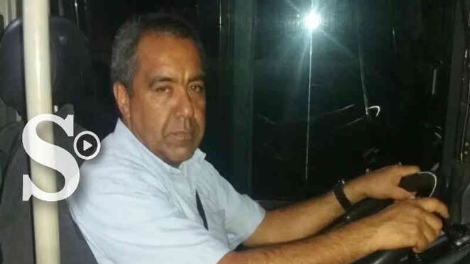 Gabriel Espitia tiene 50 años.