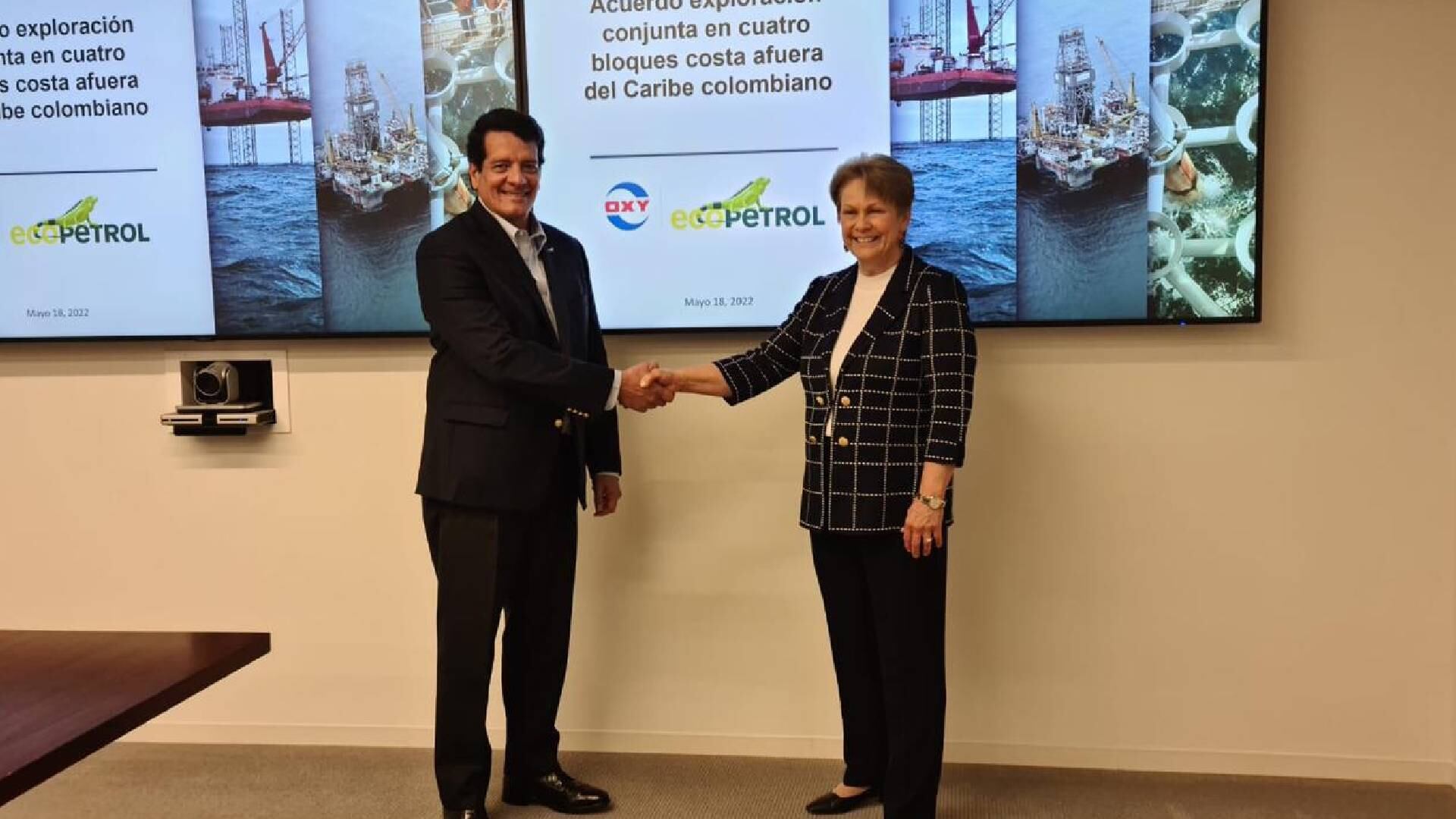 Se prevé la adquisición de muestras del fondo marino y la
perforación de un pozo en aguas profundas.