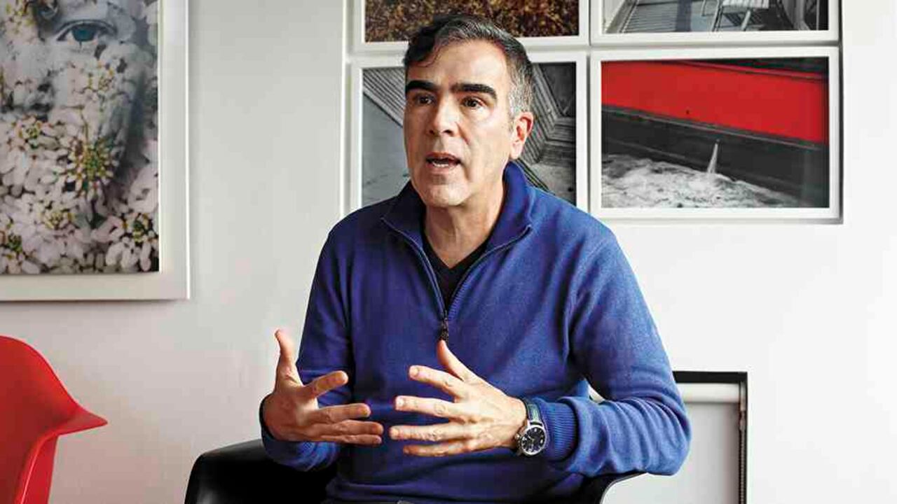 Franco, que ganó el Premio Alfaguara de Novela en 2014 por ‘El mundo de afuera’, ha escrito siete novelas y un libro de cuentos.