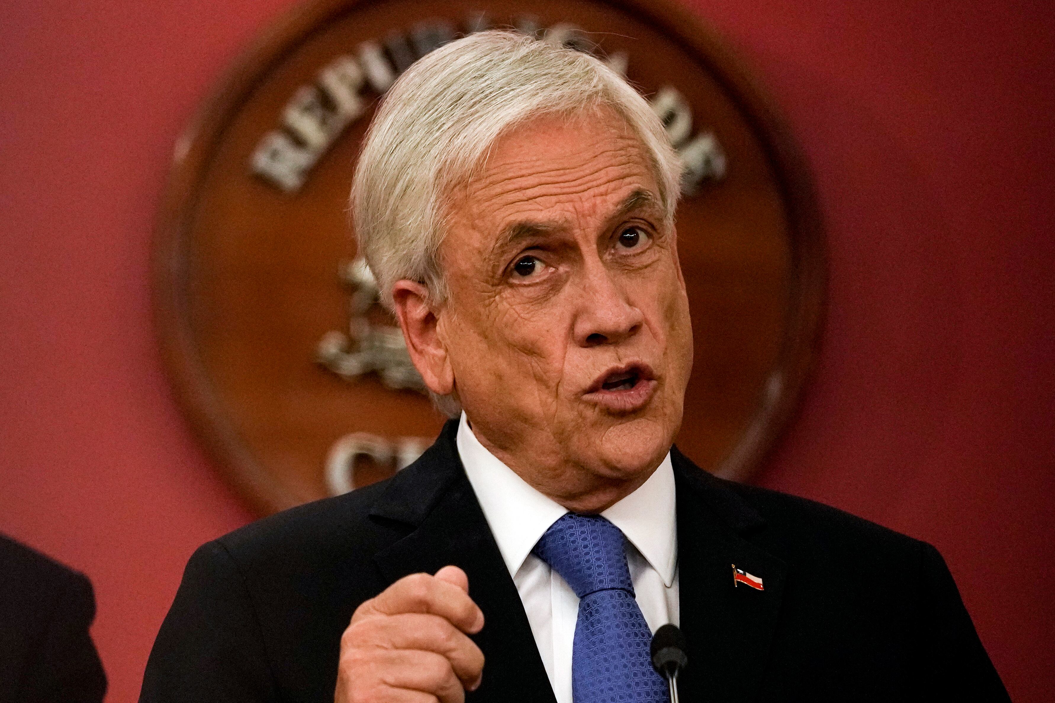 Personas no vacunadas estarían causado un nuevo brote de coronavirus en Chile