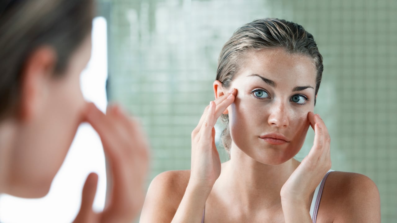 Estos son algunos trucos para rejuvenecer con el maquillaje.