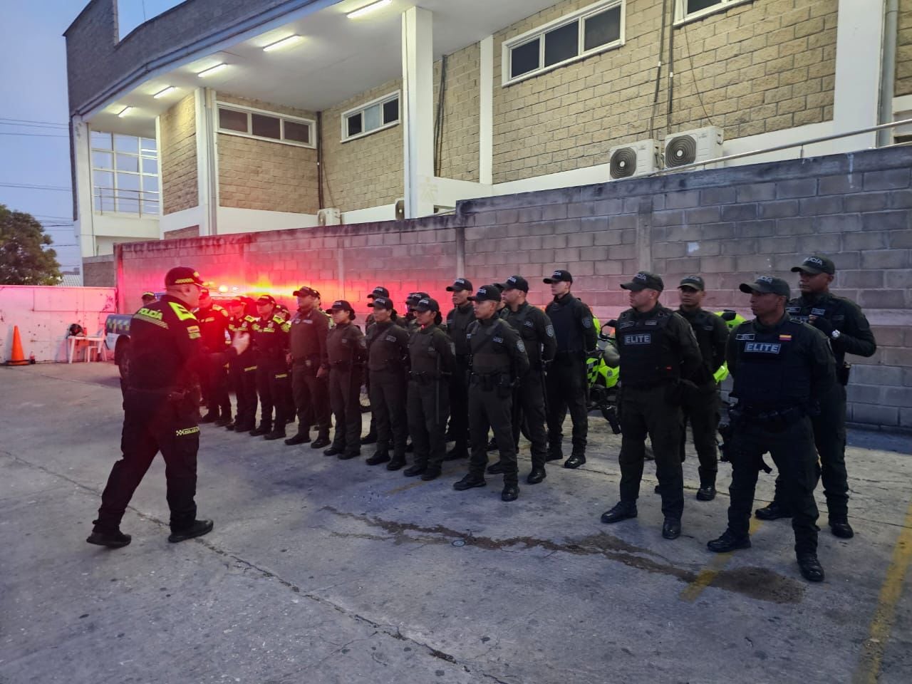 Policía de Barranquilla intensifica operativos para evitar ataques del Clan del Golfo.