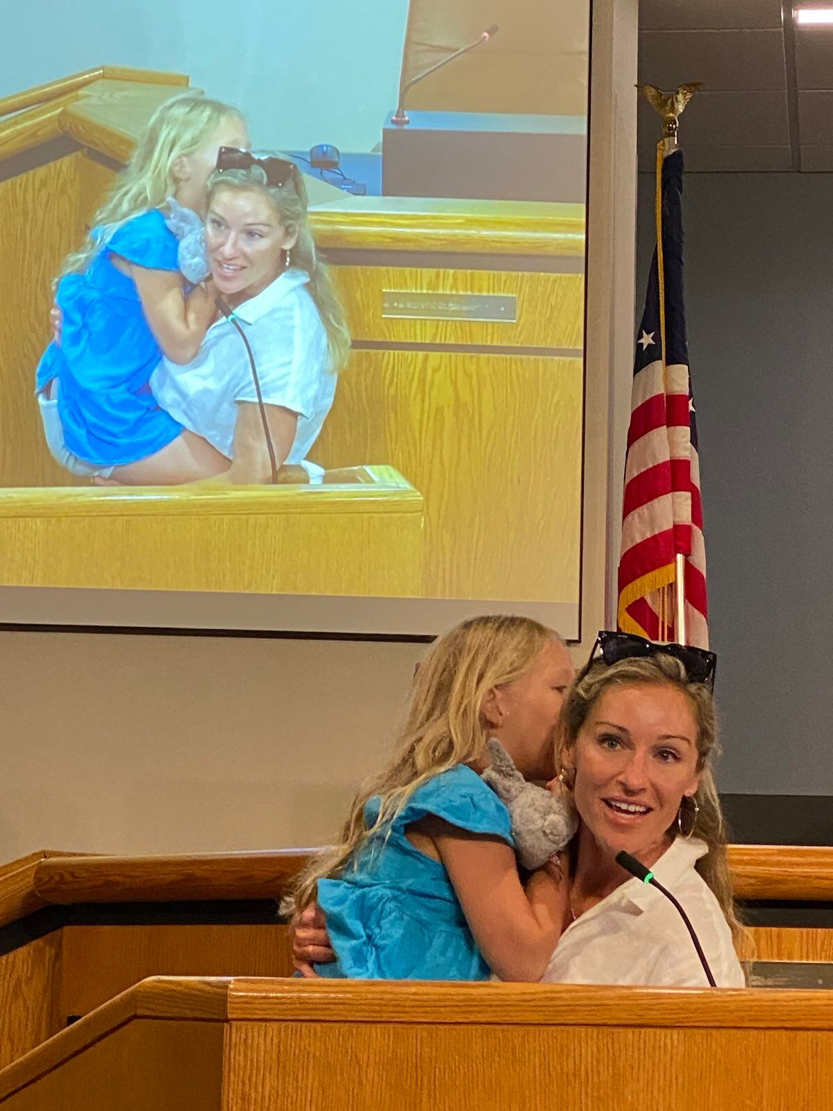 Candidata a la legislatura de Virginia realizó transmisiones en vivo de actos sexuales