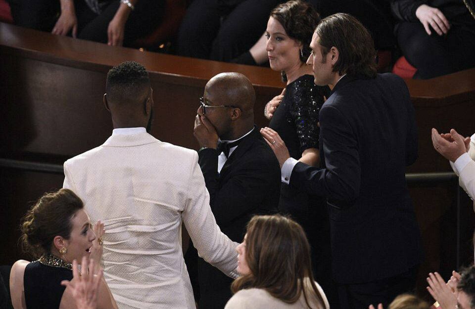 Barry Jenkins, el director de 'Moonlight' dijo "ni en sueños imaginé que podría ganar. Pero al diablo con los sueños. Esto es real".