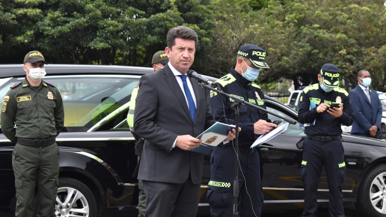 Exequias del patrullero Luis Edilberto Ocampo R, Ministro de Defensa Diego Molano, General Vargas