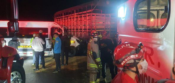 Al parecer las condiciones climáticas y un reguero de aceite generaron la emergencia