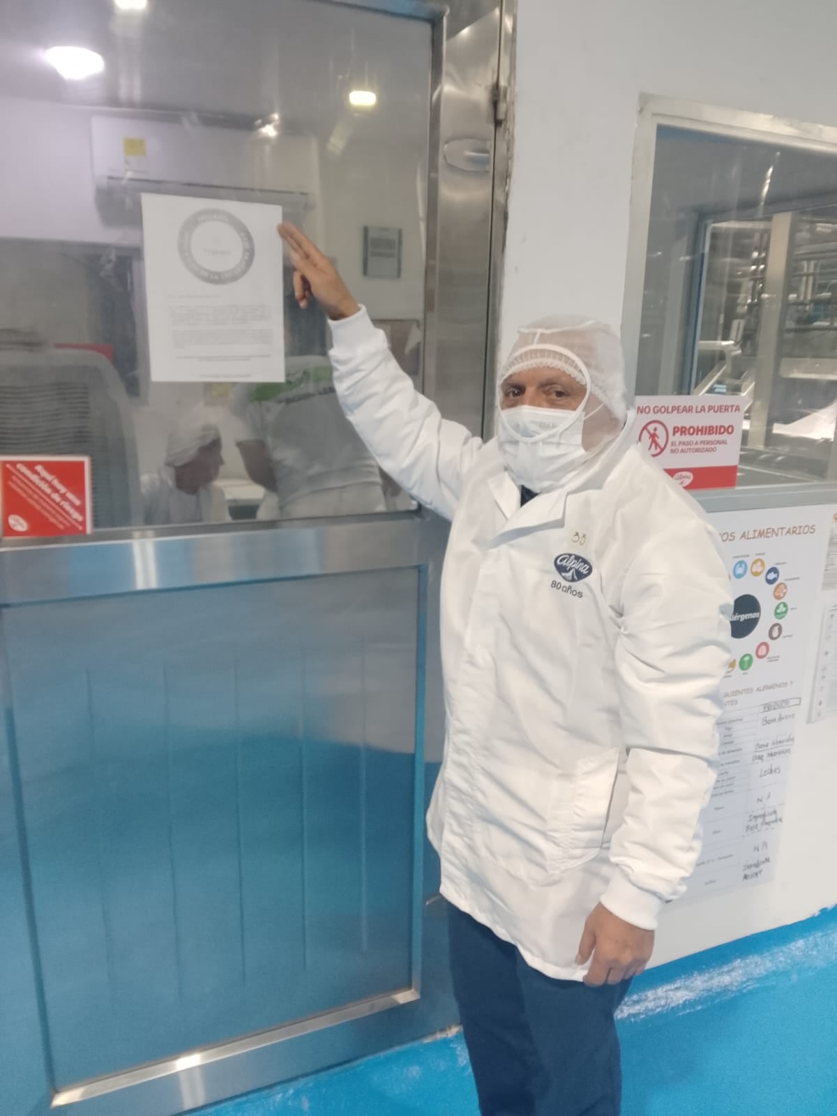 Inspectores de Trabajo en visita a Alpina