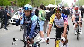 Santiago Buitrago y Egan Bernal en el Giro de Italia 2026