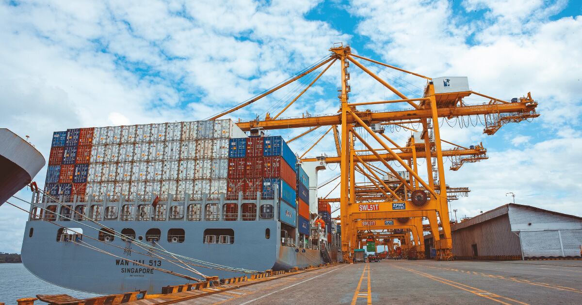 Crisis de contenedores sigue andando.