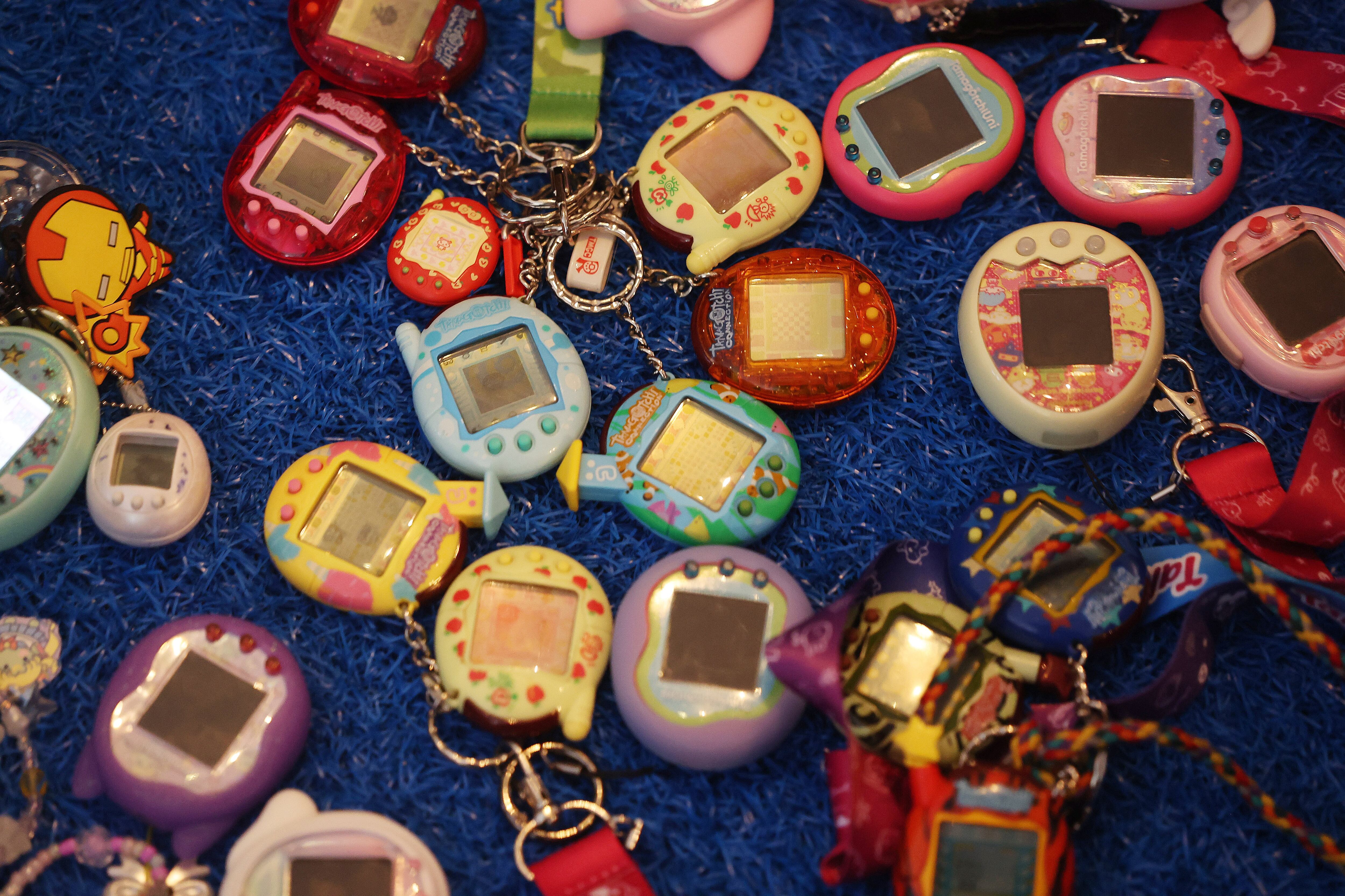 Jóvenes y adultos destacan su estética retro, su valor nostálgico y su capacidad de ofrecer una alternativa al uso excesivo de redes sociales.