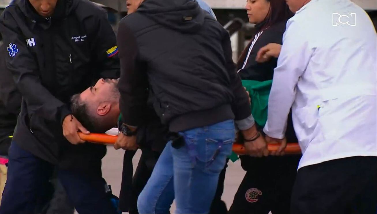 Juan Pablo Llano fue atendido por los paramédicos.