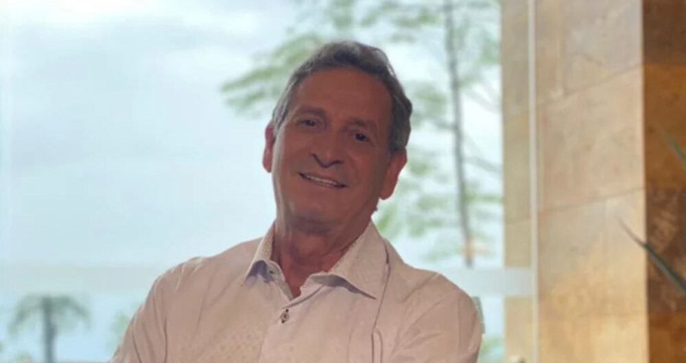 Darío Gómez - Foto tomada de Instagram @elreydeldespecho