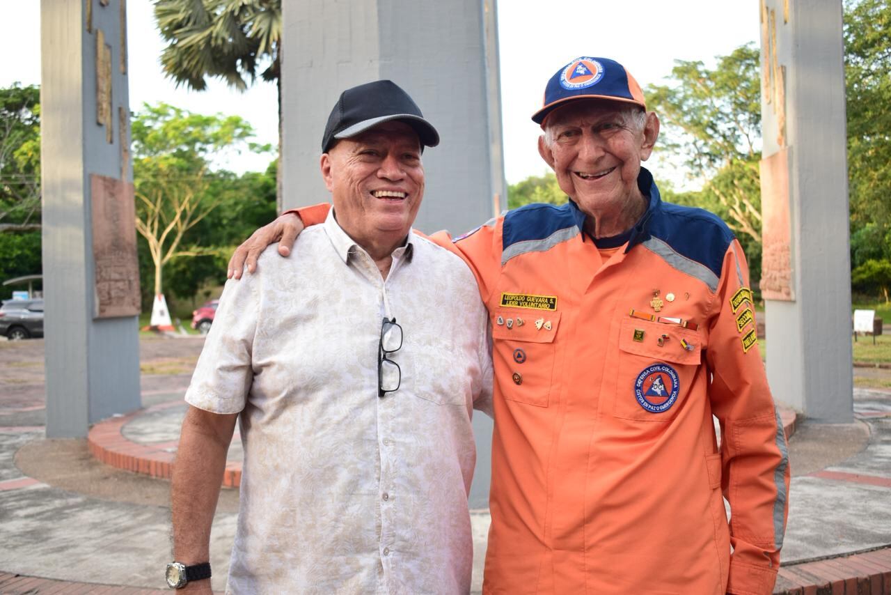 "Leopoldo Guevara era la persona que coordinaba las actividades de la
Defensa Civil y tenía una empresa de avionetas para fumigación", dijo Manjarrés.