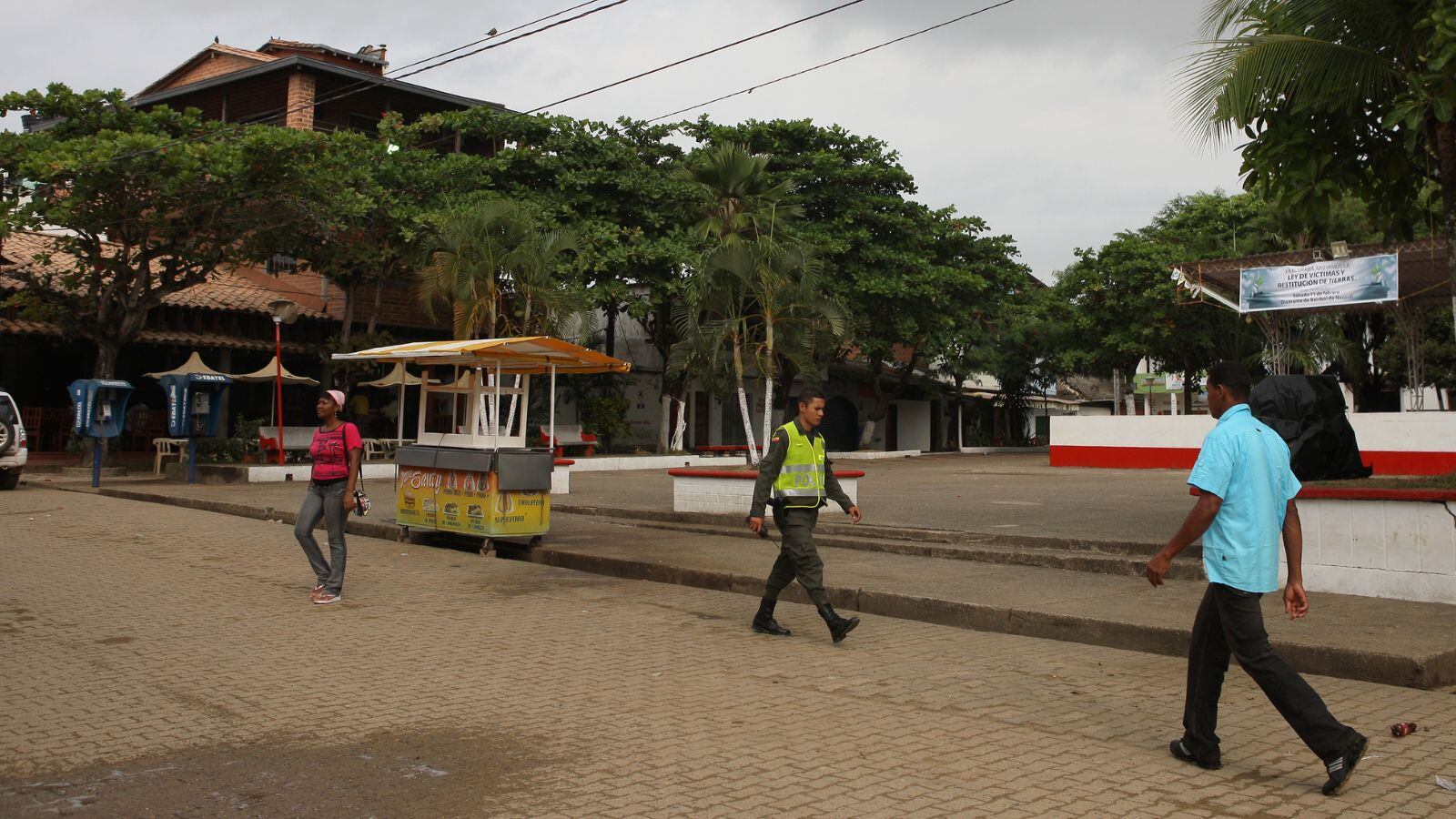 Las calles de Necoclí regresaron a la normalidad, luego de la salida de 10 mil migrantes, pero el tránsito por la Selva del Darién no se detiene