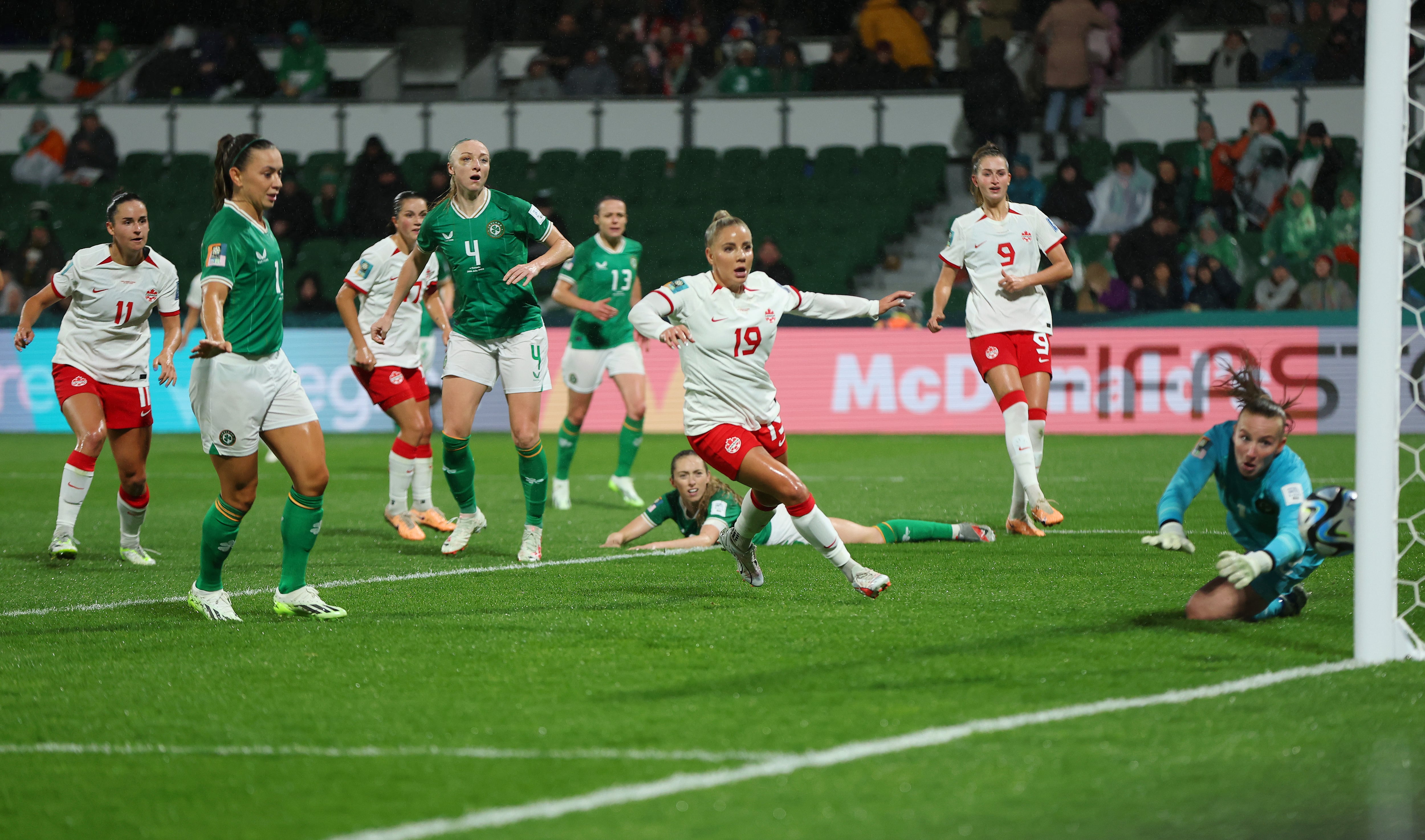 Canadá sumó victoria ante Irlanda que salió decepcionada en la fecha 2