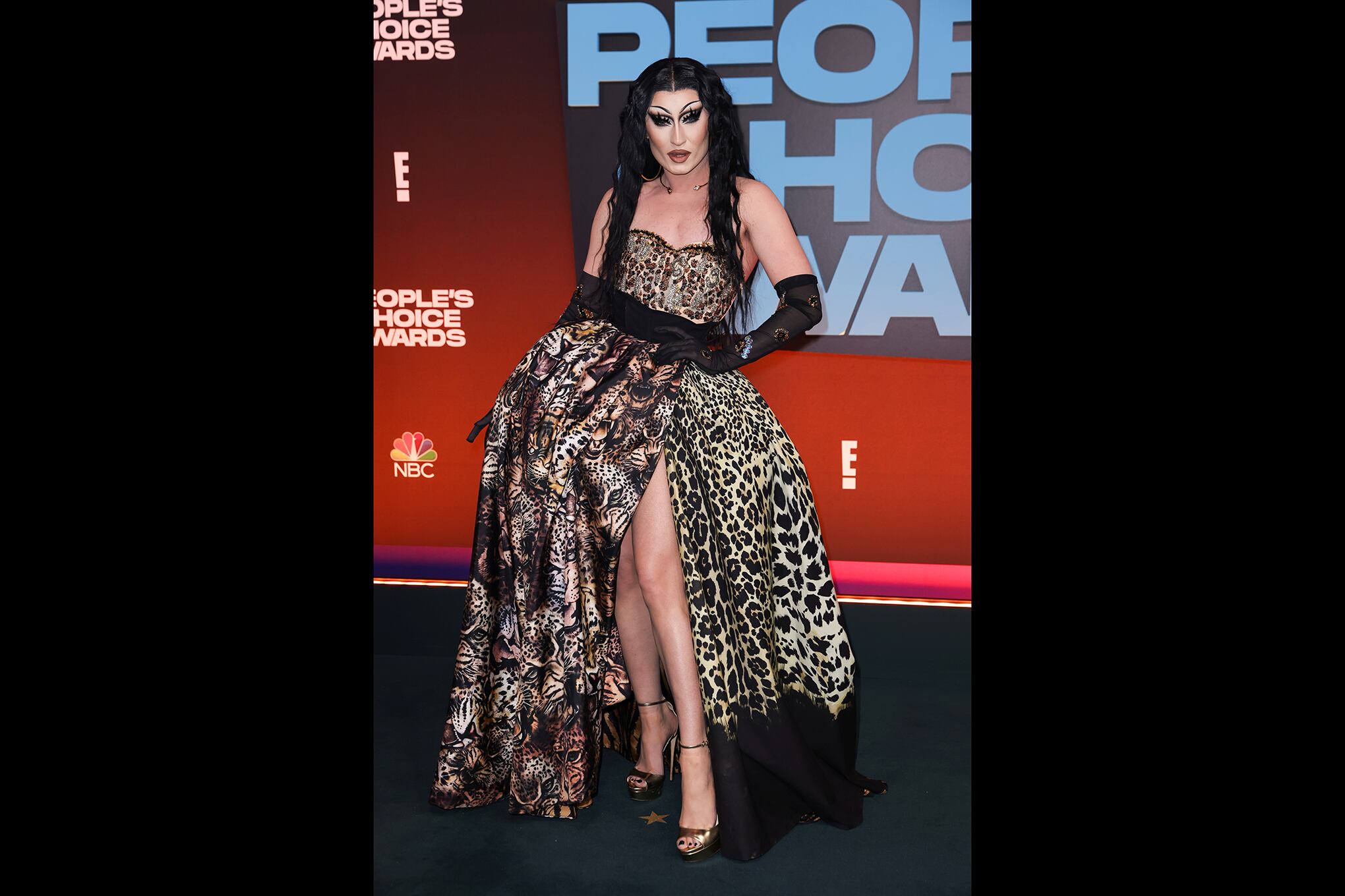 La entrada a los People's Choice Awards