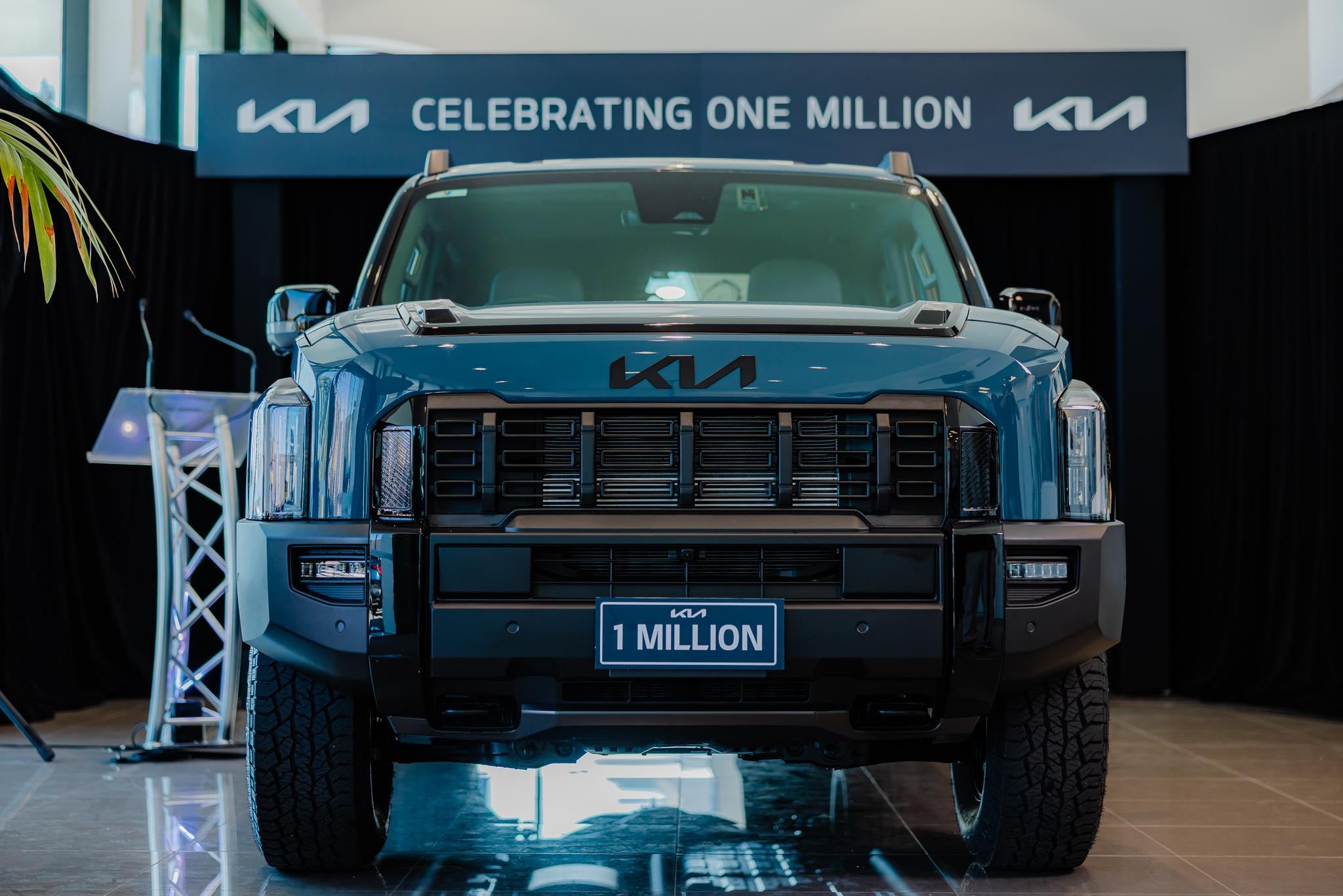 Una Kia Tasman fue el vehículo un millón vendido por la marca en Australia, tras 35 años de presencia en ese país.