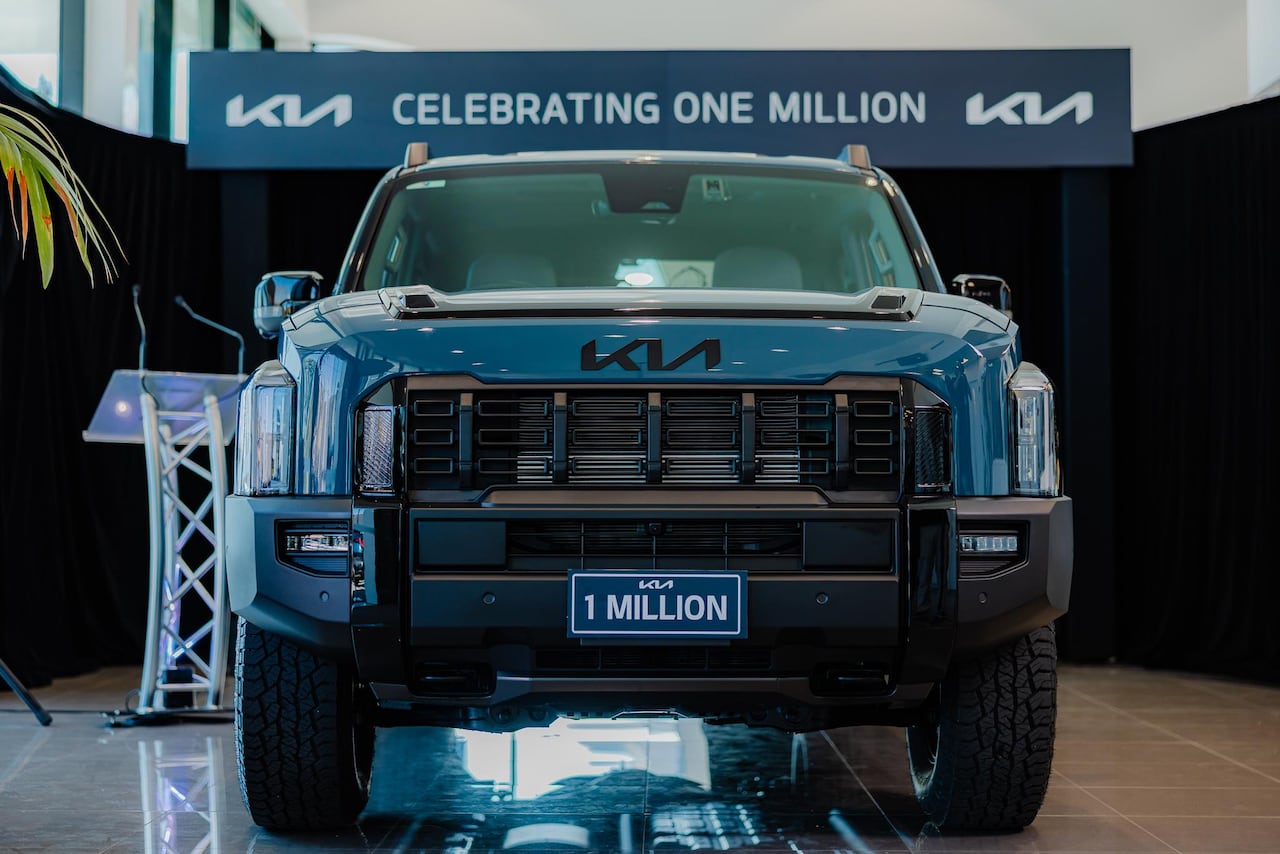 Una Kia Tasman fue el vehículo un millón vendido por la marca en Australia, tras 35 años de presencia en ese país.
