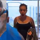 Yéferson Cossio "modificó" los tenis de su hermana Cintia para que "cuidara sus uñas".