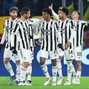 Juan Guillermo Cuadrado y Paulo Dybala en la Juventus