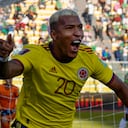 Roger Martínez de Colombia celebra anotar el gol de la apertura de su equipo contra Bolivia durante un partido de fútbol calificado para la Copa Mundial de la FIFA Qatar 2022 en La Paz, Bolivia, jueves, 2 de septiembre de 2021. Foto AP / Javier Mamani