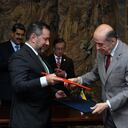 Canciller Álvaro Leyva y su homólogo venezolano Yvan Gil, firmaron instrumento a través del cual se crea la "Comisión de Vecindad".