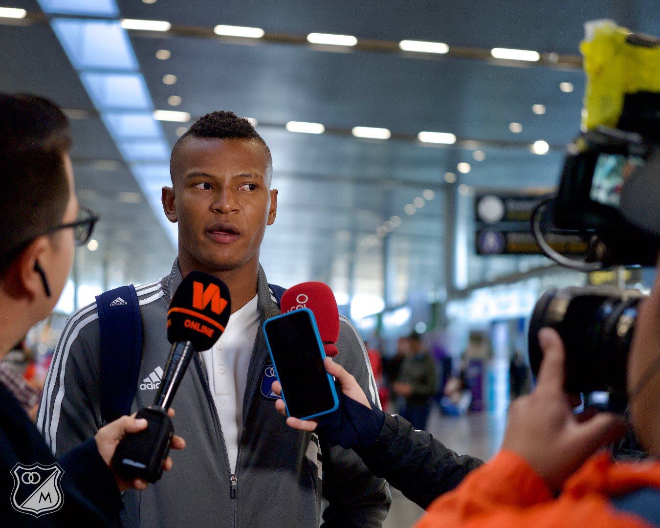 Alex Moreno Paz en la delegación de Millonarios para viajar a Estados Unidos.