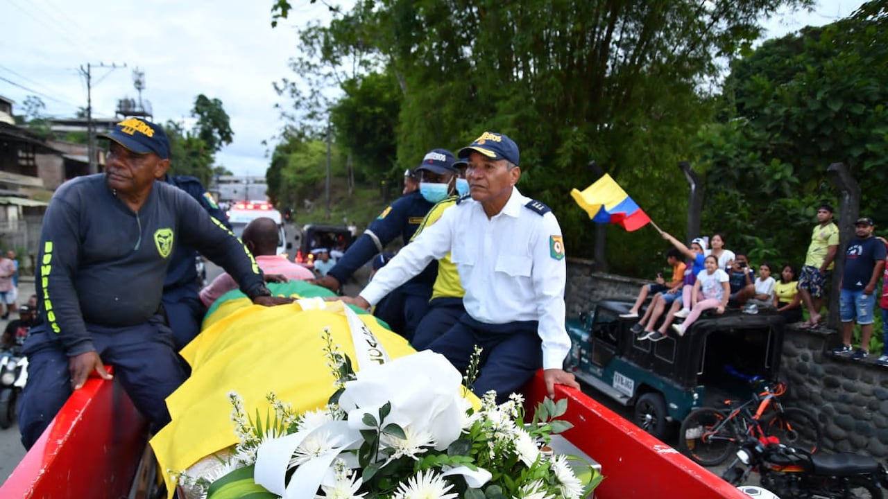 Un vuelo chárter llevó el cuerpo de Freddy Rincón hasta Buenaventura.