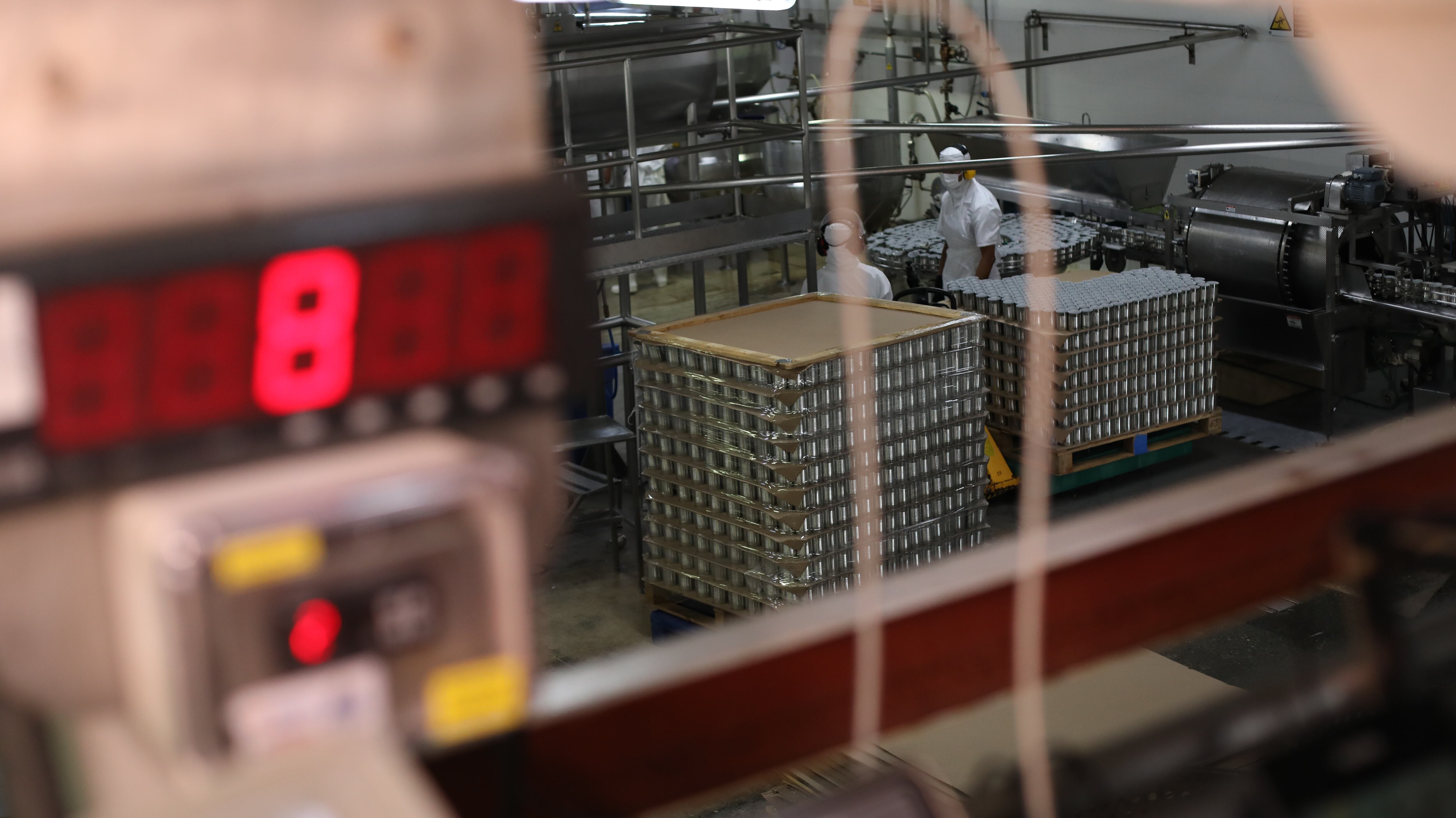 Las latas de acero para alimentos se inventaron hace más de 200 años.