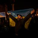 Algunas cámaras de seguridad del sector captaron el momento en que el ejército ruso hizo volar la represa hidroeléctrica.