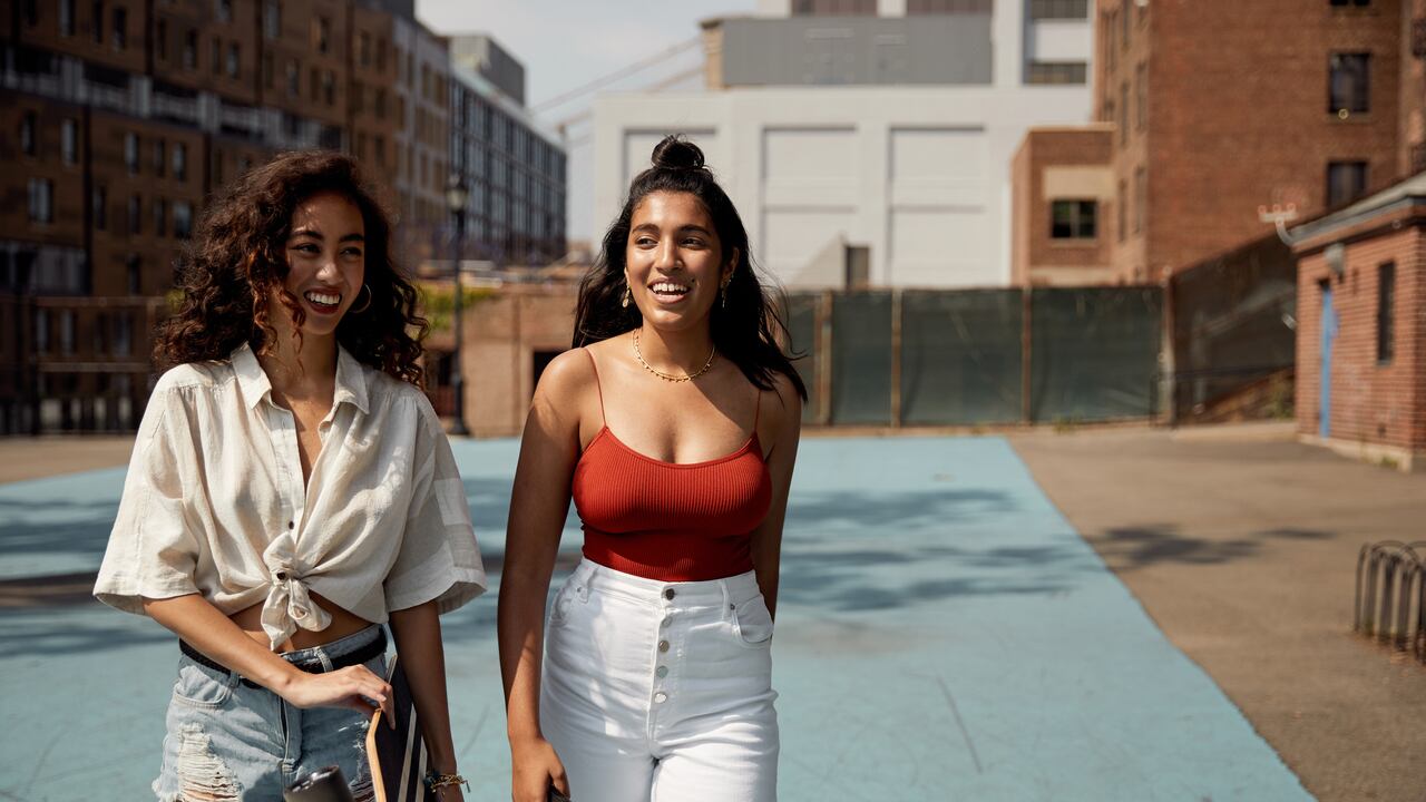 Equilibrio estilístico: descubre las claves para armonizar tonos y potenciar el rojo