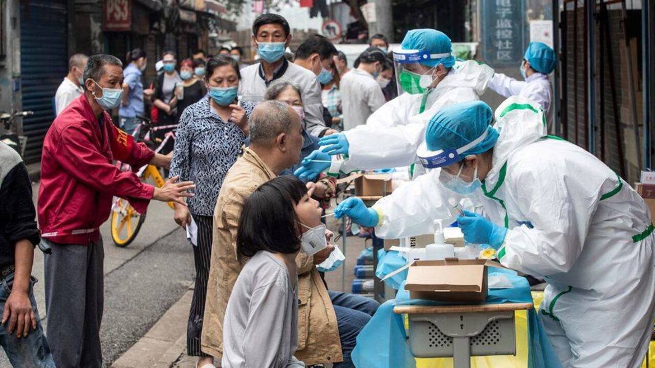 La semana pasada se registraron más de 1,7 millones de nuevos casos de covid-19 y 39.000 muertes en el mundo por la pandemia.