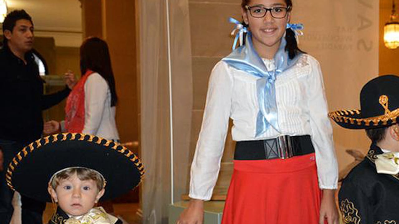 Para que los niños aprendan de la importancia que tiene la naturaleza, serán responsables de cuidar y regar un jacinto durante tres semanas, hasta que florezca.