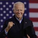 JOHNSTOWN, PENNSYLVANIA - SEPTEMBER 30: Democratic U.S. presidential nominee Joe Biden gestures during a campaign stop outside Johnstown Train Station September 30, 2020 in Johnstown, Pennsylvania. Former Vice President Biden continues to campaign for the upcoming presidential election today on a day-long train tour with stops in Ohio and Pennsylvania. (Photo by Alex Wong/Getty Images)