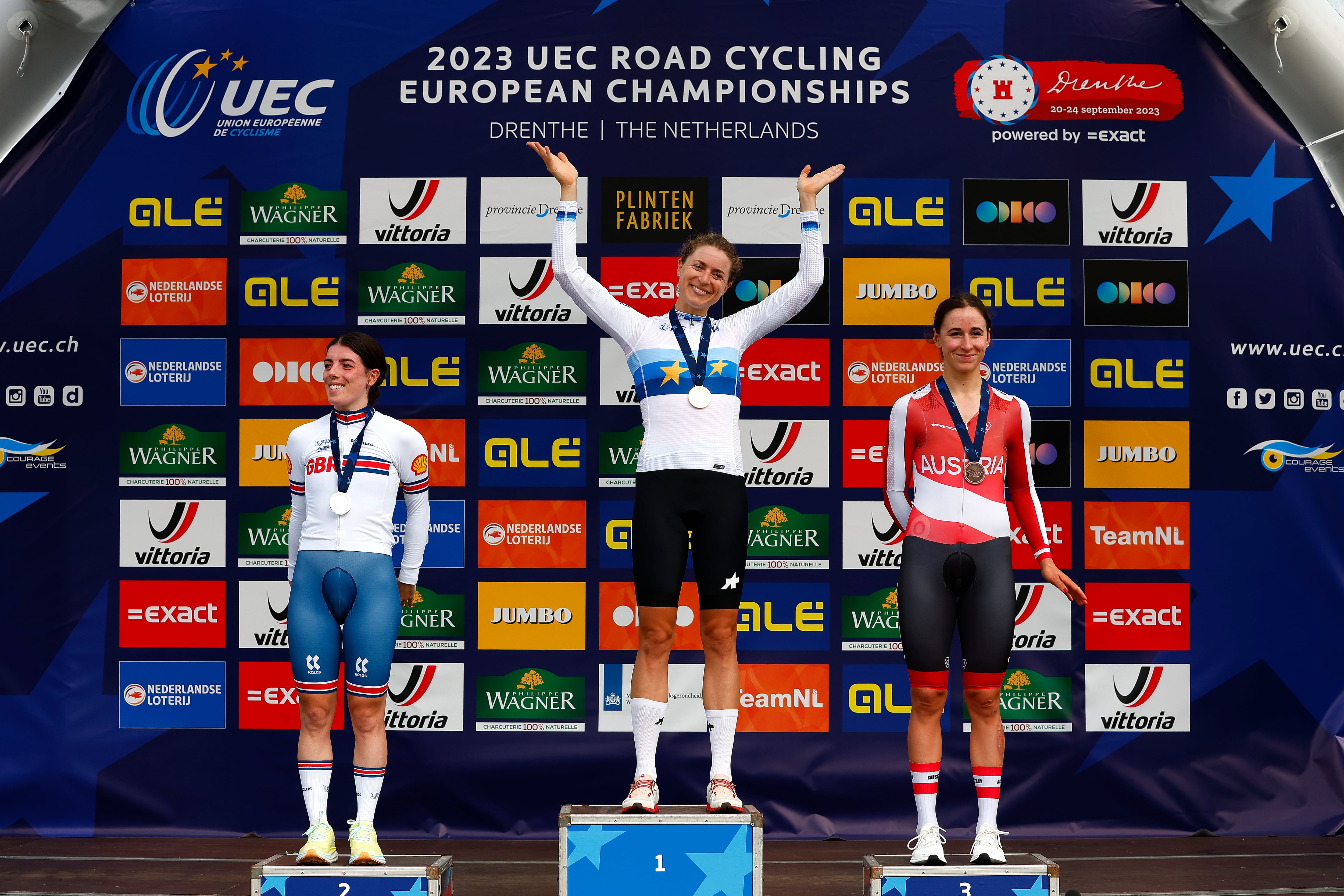 Marlen Reusser ganó la crono de mujeres.