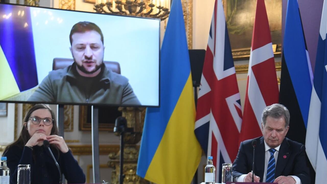 El presidente de Ucrania, Volodimir Zelenski, en videoconferencia con los países aliados de la Unión Europea