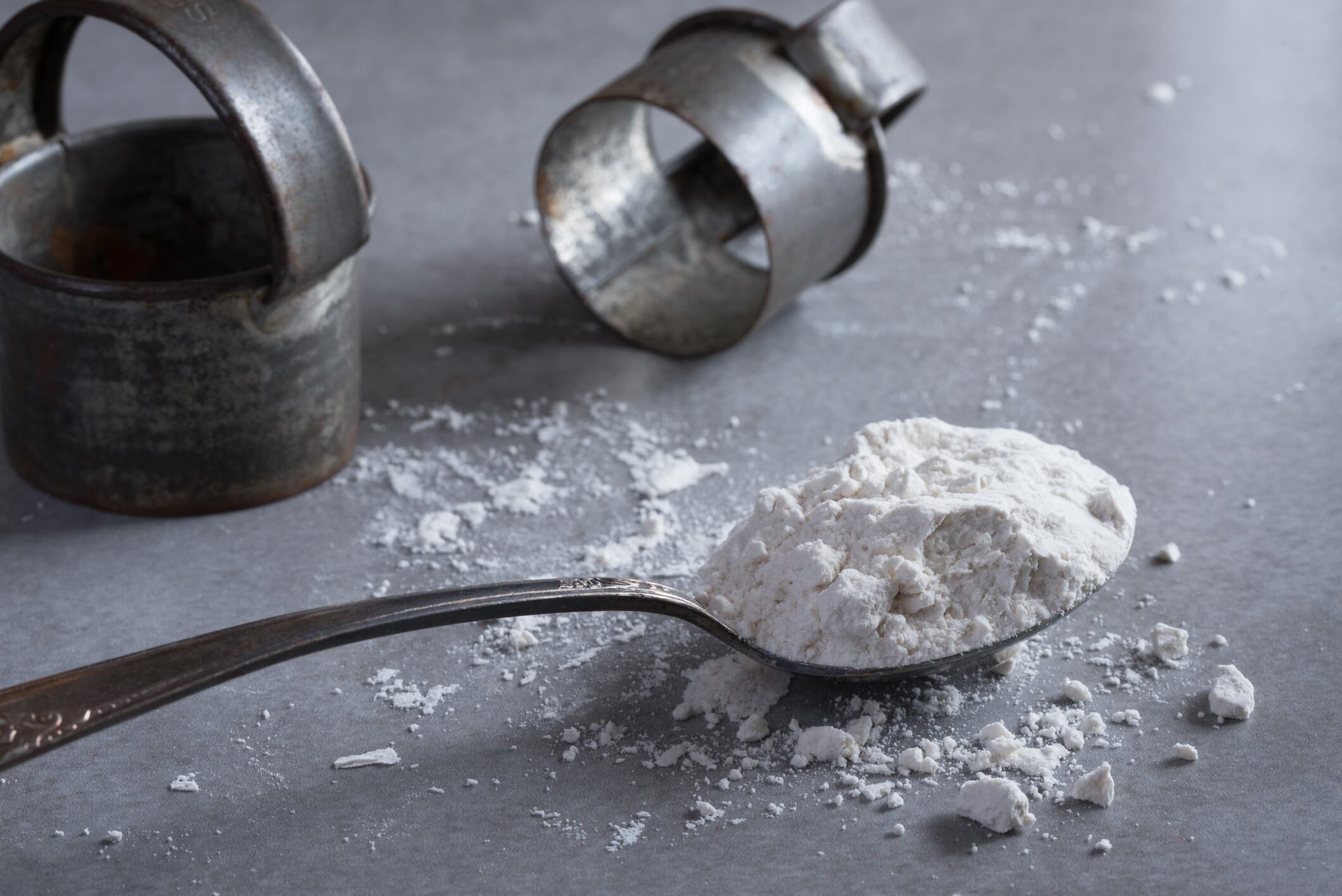 Diga adiós a las cucarachas con un cebo casero fácil de preparar.