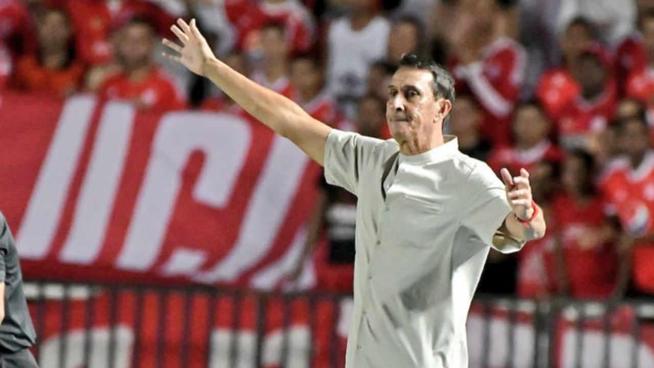 El técnico brasileño tuvo paso por América en el año 2019 y 2020