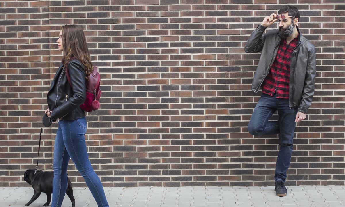 Pueblo de Honduras instaura multas para personas que incomoden a otras con comentarios pasados de tono en las calles.