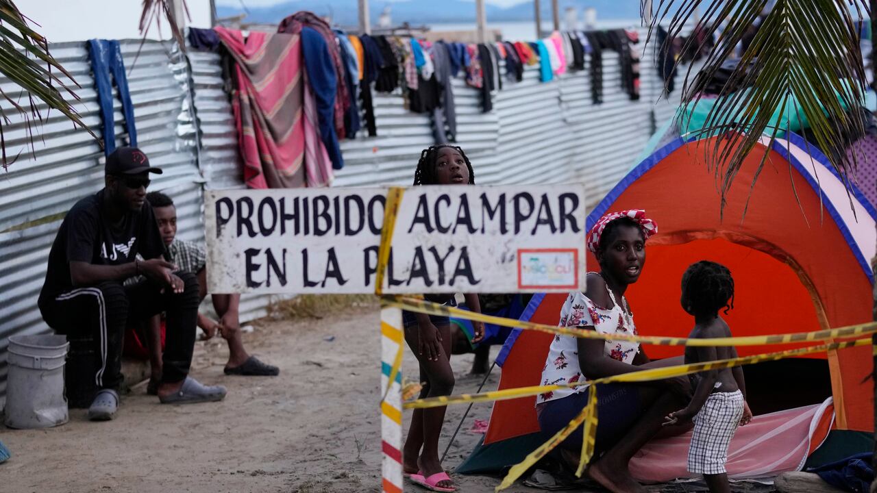 Haitianos en Necoclí
