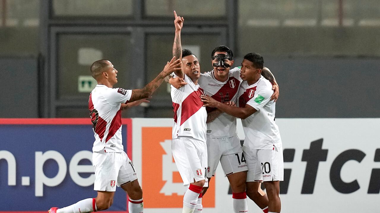 Christian Cueva es el número 10 y uno de los referentes de la selección albirroja. Hoy se encuentra inmerso en una gran polémica por violencia de genero.