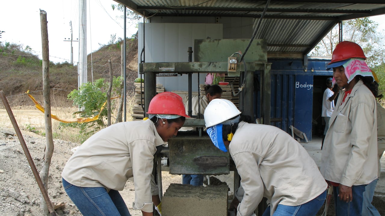 Industria trabajadores empleados