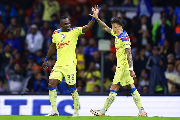 Julián Quiñones en América de México